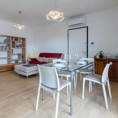 Guesthost - Comfy Terrace In Cagliari Elmas