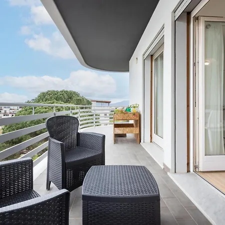 아파트 Guesthost - Comfy Terrace In Cagliari Elmas