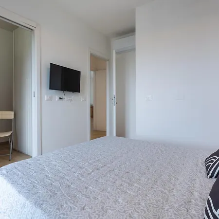 Guesthost - Comfy Terrace In Cagliari 아파트 Elmas