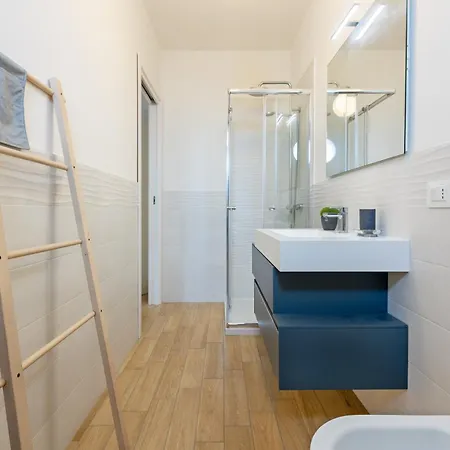 Guesthost - Comfy Terrace In Cagliari Elmas