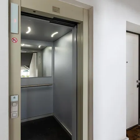 Guesthost - Comfy Terrace In Cagliari * Elmas
